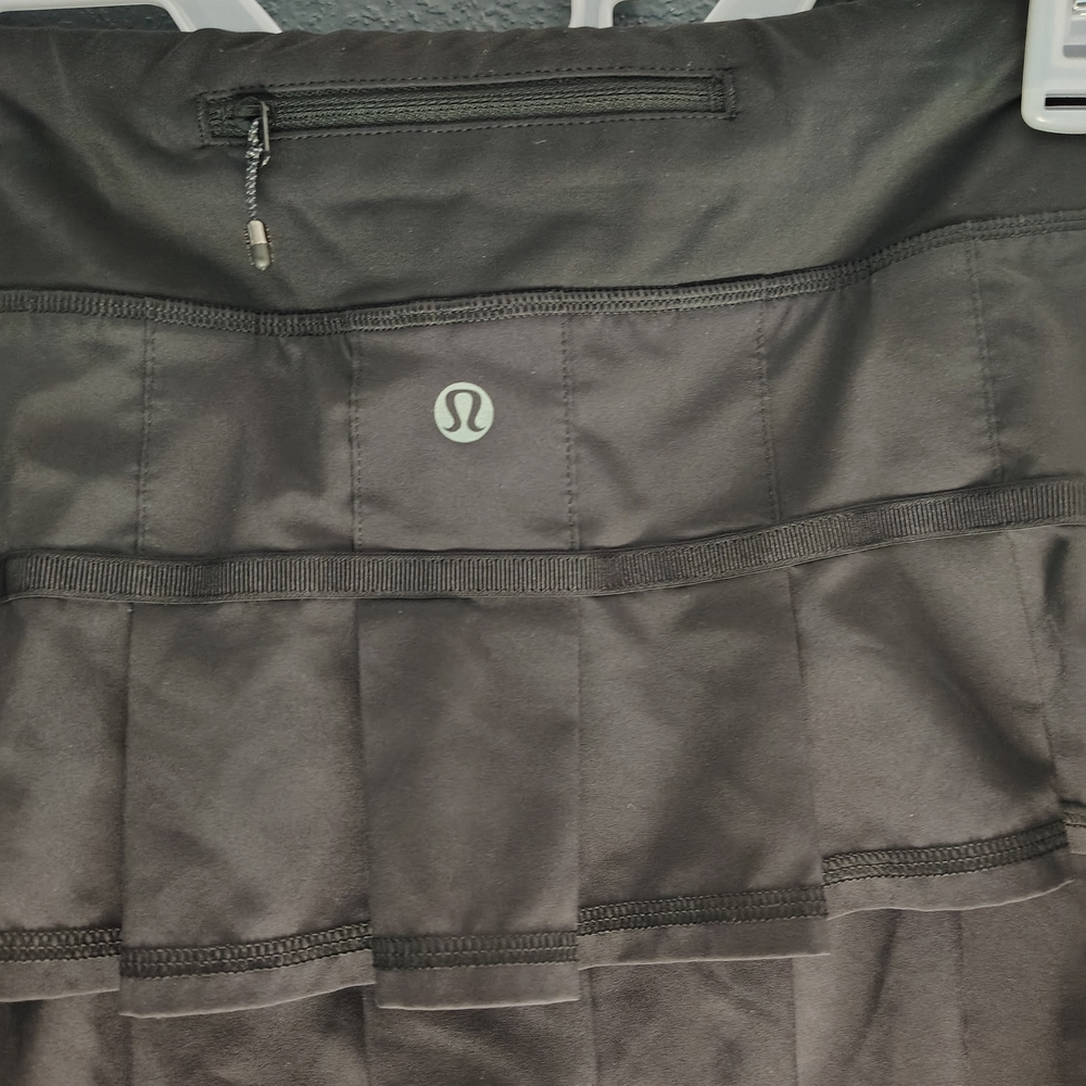 lululemon athletica Charcoal Mini Skirt - Picture 3 of 9